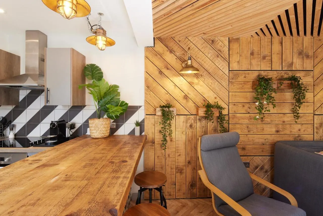 Apartment Boho Chic Apartment, Hove - Artists Corner United Kingdom
